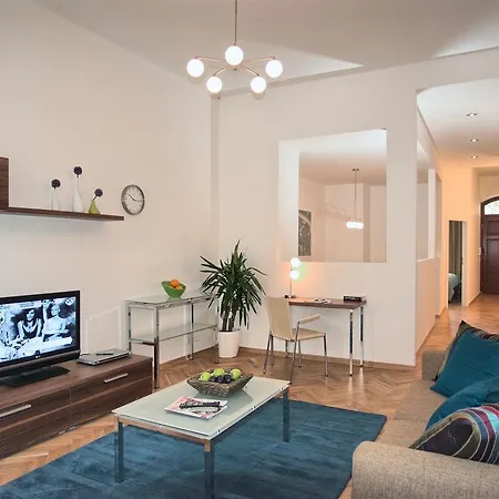 Karlova Apartament *